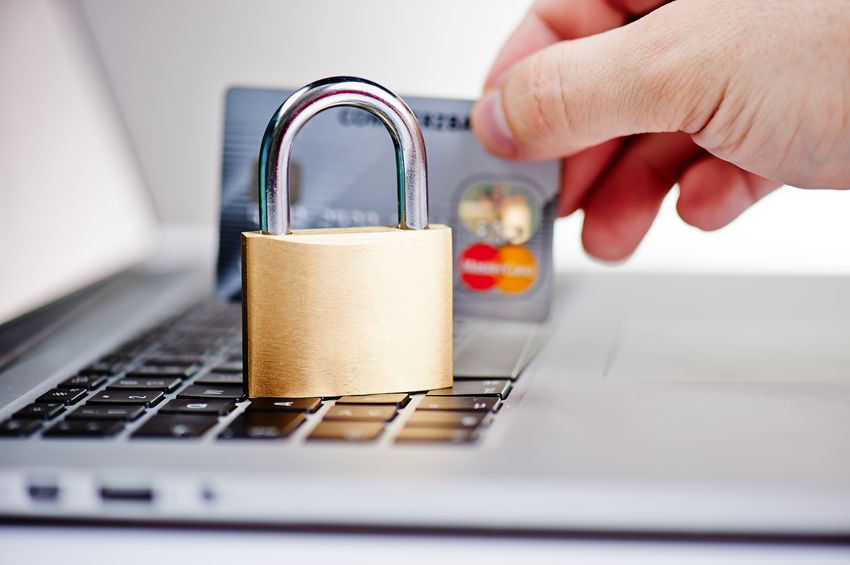 Seguridad de tarjeta de crédito en línea
